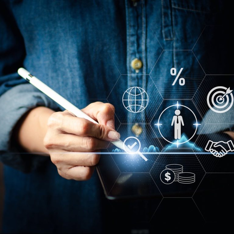 Descubre cómo AlephCRM Revoluciona la Gestión de Relaciones con Clientes en Startups